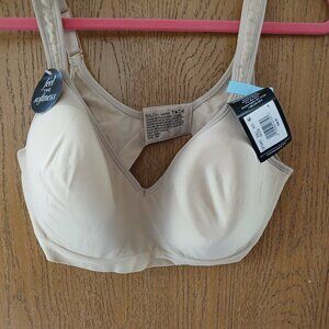 Bali Comfort Revolution Bra Size 42C NWT